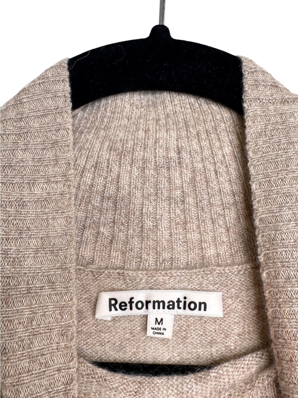 Reformation Arco Cashmere Blend Sleeveless Turtleneck Sweater Barley Medium Tan - Picture 5 of 11